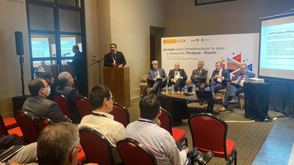 STP participa en debate entre Paraguay y España sobre infraestructura y agua
